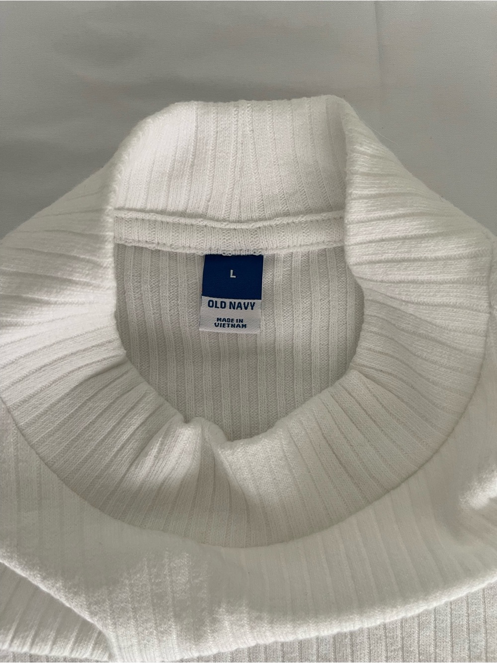 Old Navy White Ribbed Mock Neck Tank - Picture 2 of 3